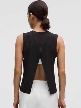 Lululemon Pace Crush Tank black Size XS NWT